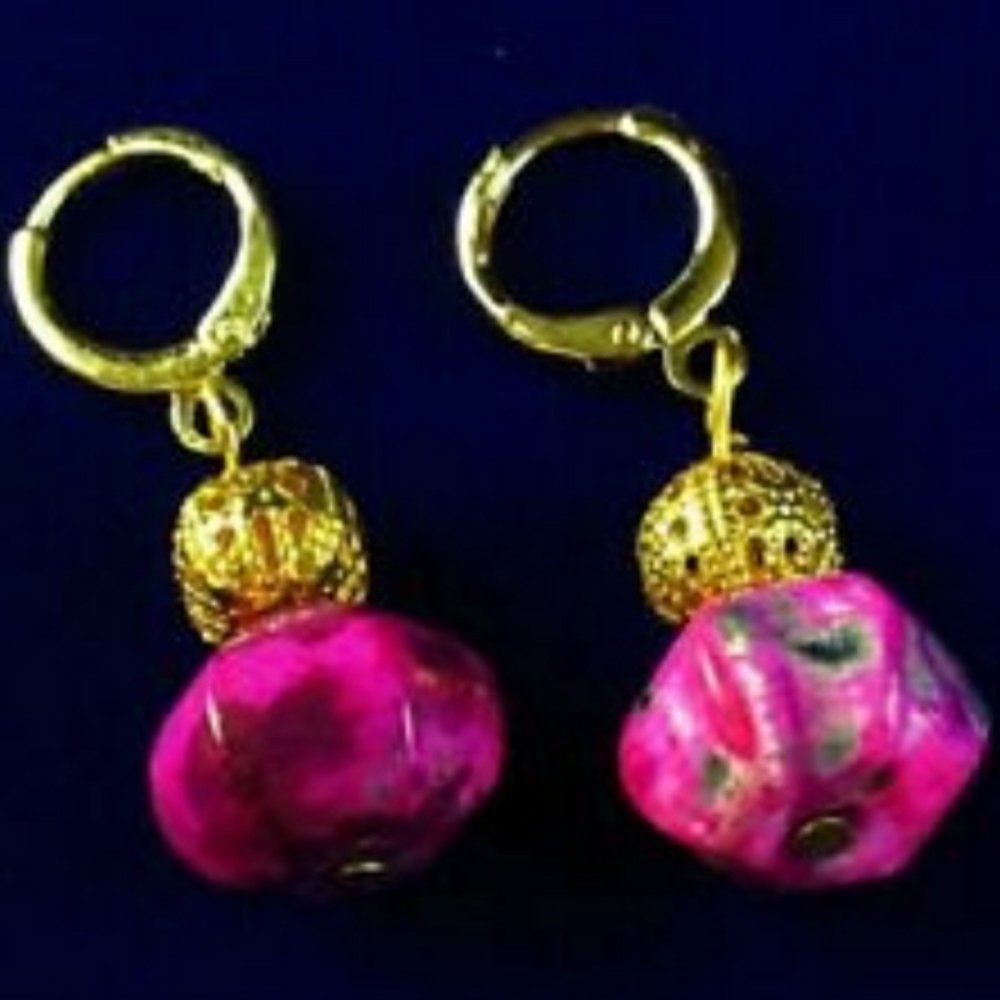New Stunning Purple Fire Agate Rondelle Gold Earrings.